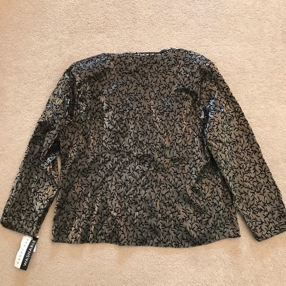 Dressbarn Elegant Blouse NEW Women Plus Size 2X Gold Lame Black Velvet Easy Care - Picture 3 of 12